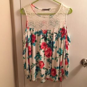 White floral large loveappella top
